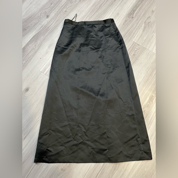 JR NITES Chic Black Maxi Skirt for Women - Picture 2 of 6